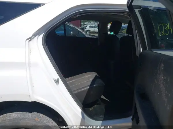 2GNFLGEK3H6289163 2017 CHEVROLET EQUINOX - Image 8