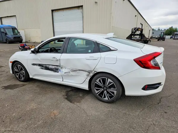 2HGFC1E36JH643252 2018 HONDA CIVIC - Image 2