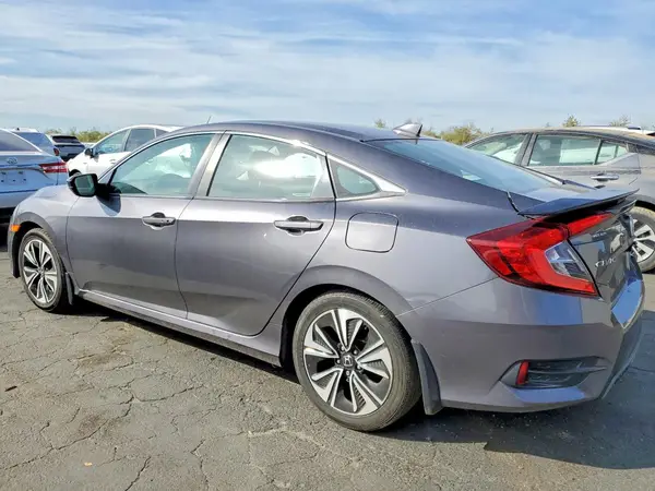 2HGFC1E3XJH646610 2018 HONDA CIVIC - Image 2