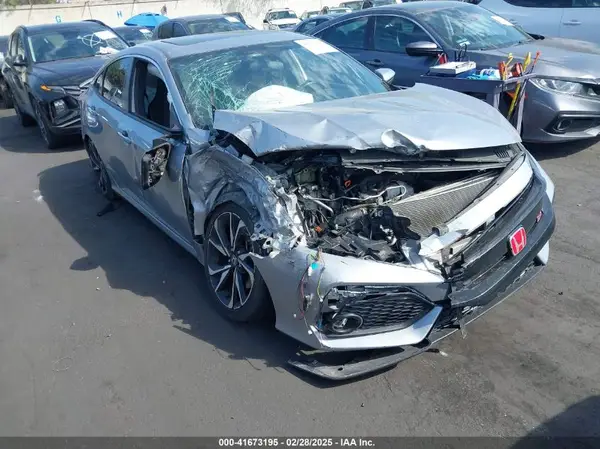 2HGFC1E52JH705151 2018 HONDA CIVIC - Image 1