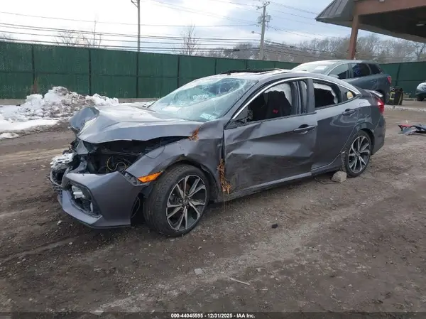 2HGFC1E52JH709474 2018 HONDA CIVIC - Image 2