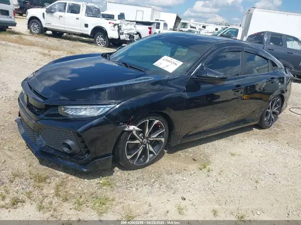 2HGFC1E53JH706079 2018 HONDA CIVIC - Image 2