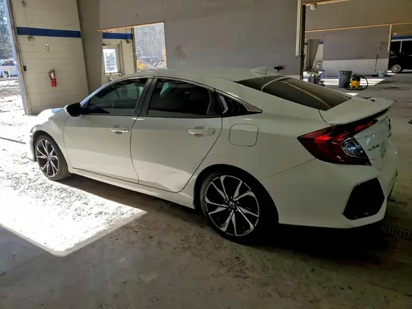 2HGFC1E55JH703233 2018 HONDA CIVIC - Image 2