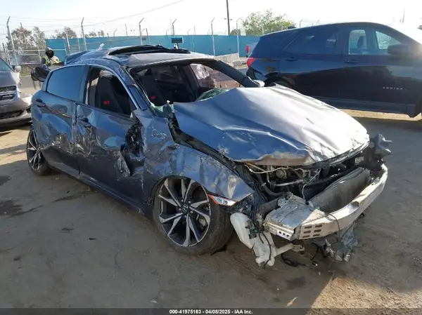 2HGFC1E57JH703556 2018 HONDA CIVIC - Image 1