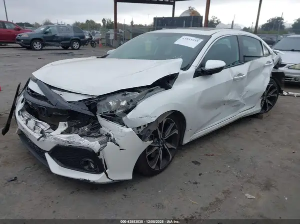 2HGFC1E58JH707602 2018 HONDA CIVIC - Image 2