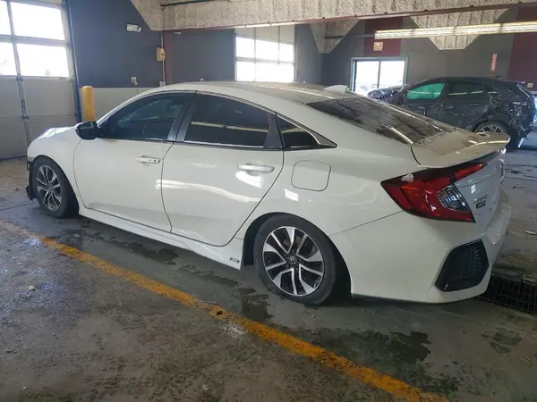 2HGFC1E59JH700240 2018 HONDA CIVIC - Image 2
