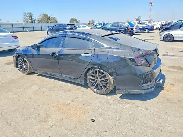 2HGFC1E59JH705339 2018 HONDA CIVIC - Image 2