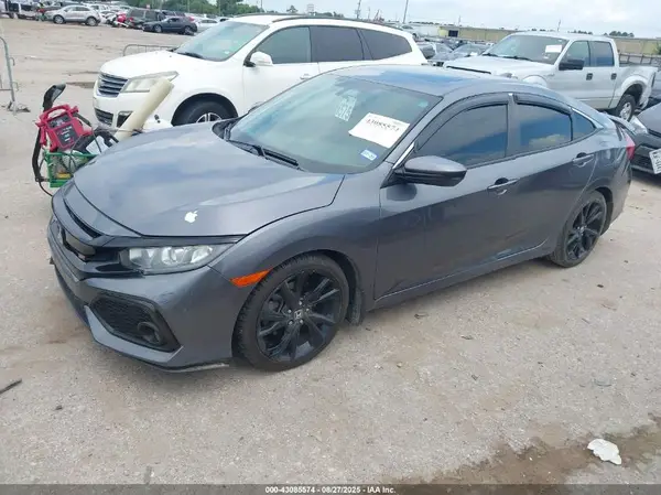 2HGFC1E59JH707799 2018 HONDA CIVIC - Image 2