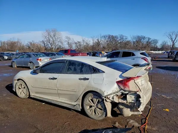 2HGFC1F30HH631946 2017 HONDA CIVIC - Image 2