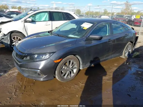 2HGFC1F30KH651668 2019 HONDA CIVIC - Image 2