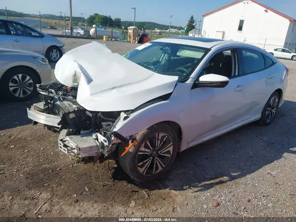 2HGFC1F31HH656077 2017 HONDA CIVIC - Image 2