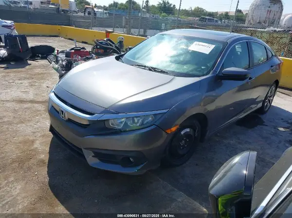2HGFC1F31HH659688 2017 HONDA CIVIC - Image 2