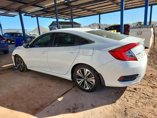2HGFC1F31JH640774 2018 HONDA CIVIC - Image 2