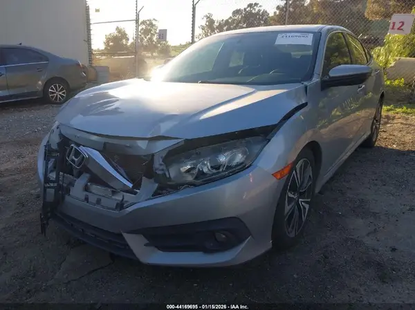 2HGFC1F32HH634492 2017 HONDA CIVIC - Image 2