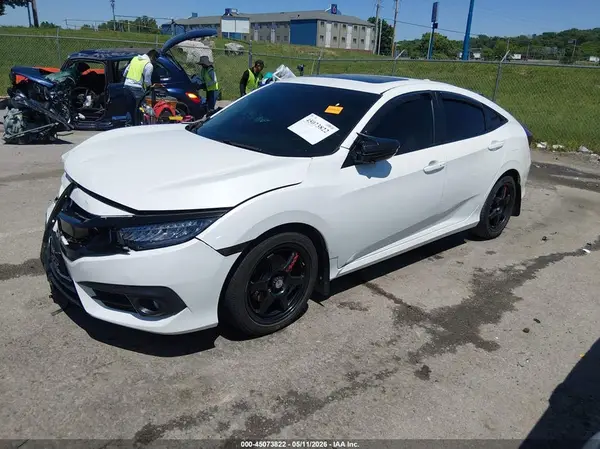 2HGFC1F32HH639420 2017 HONDA CIVIC - Image 2