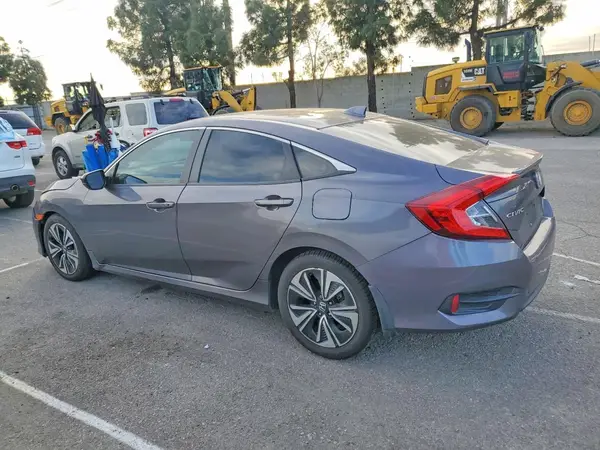 2HGFC1F32HH641622 2017 HONDA CIVIC - Image 2