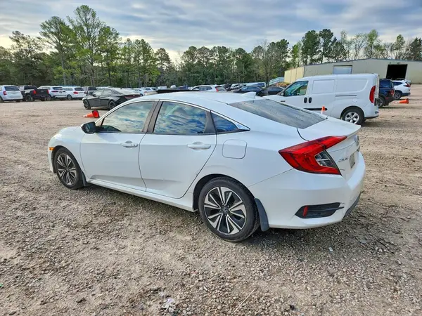 2HGFC1F32HH642012 2017 HONDA CIVIC - Image 2