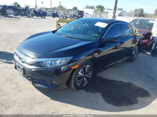2HGFC1F32HH645024 2017 HONDA CIVIC - Image 2