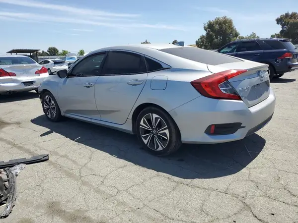 2HGFC1F32HH647565 2017 HONDA CIVIC - Image 2