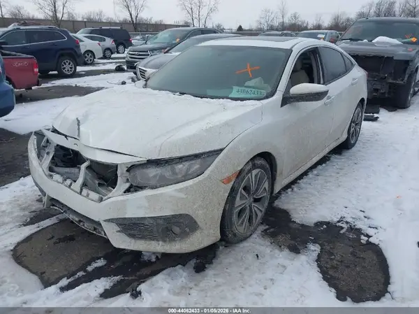 2HGFC1F32HH651373 2017 HONDA CIVIC - Image 2
