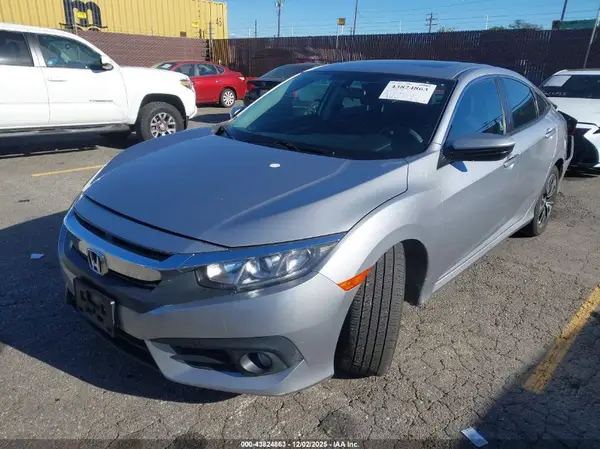 2HGFC1F33HH634453 2017 HONDA CIVIC - Image 2