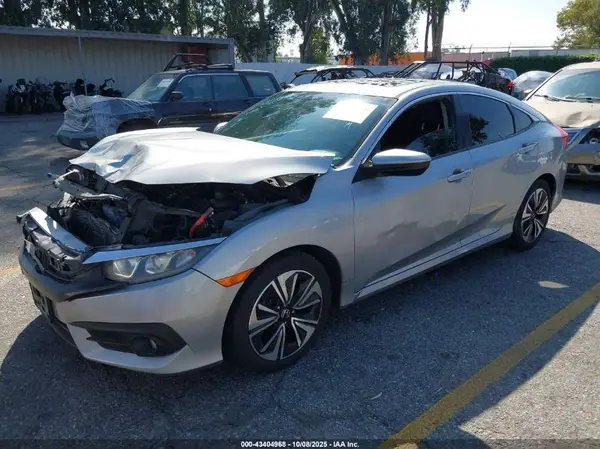2HGFC1F33HH641144 2017 HONDA CIVIC - Image 2