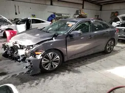 2HGFC1F33HH647199 2017 HONDA CIVIC