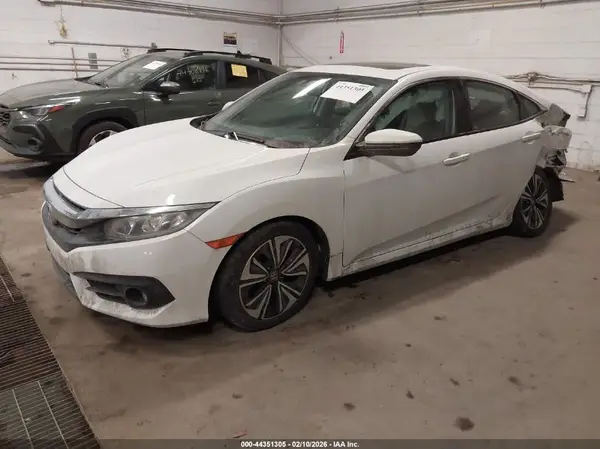 2HGFC1F33JH644485 2018 HONDA CIVIC - Image 2