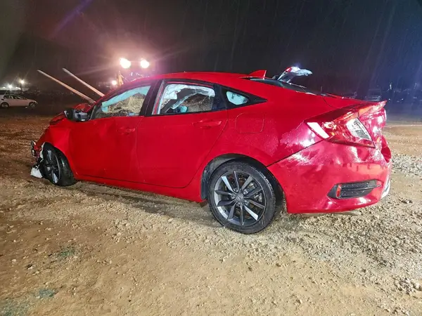 2HGFC1F33KH650319 2019 HONDA CIVIC - Image 2