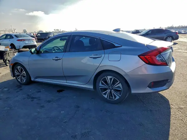 2HGFC1F34HH637443 2017 HONDA CIVIC - Image 2