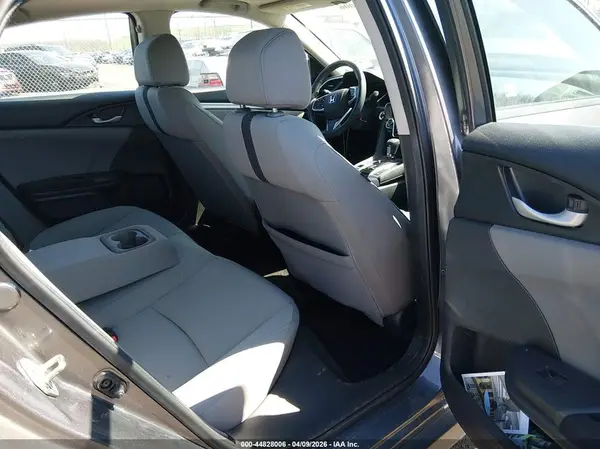 2HGFC1F34HH637605 2017 HONDA CIVIC - Image 8