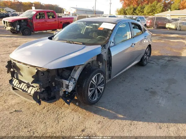 2HGFC1F34JH643829 2018 HONDA CIVIC - Image 2