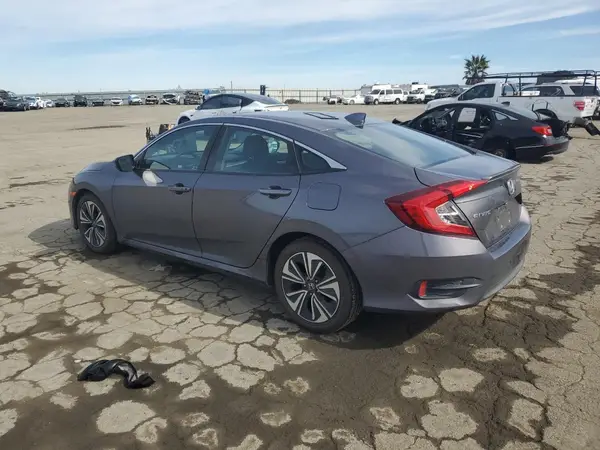 2HGFC1F35HH638388 2017 HONDA CIVIC - Image 2