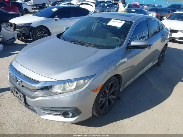 2HGFC1F35HH647611 2017 HONDA CIVIC - Image 2