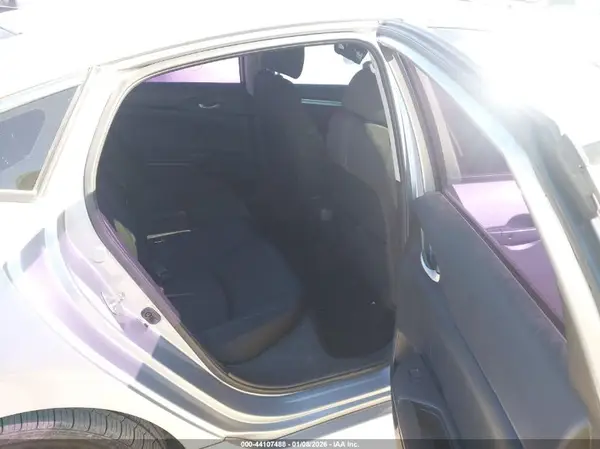 2HGFC1F35HH647611 2017 HONDA CIVIC - Image 8