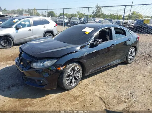 2HGFC1F35HH652100 2017 HONDA CIVIC - Image 2