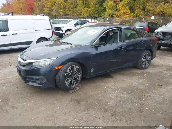 2HGFC1F35HH658835 2017 HONDA CIVIC - Image 2