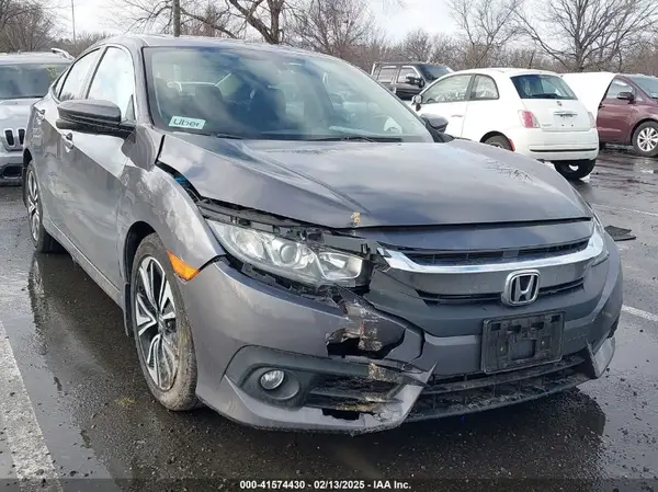 2HGFC1F35JH645282 2018 HONDA CIVIC - Image 1