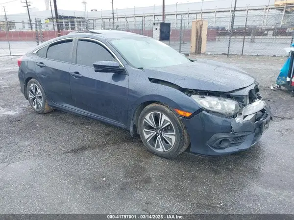 2HGFC1F36HH631448 2017 HONDA CIVIC - Image 1