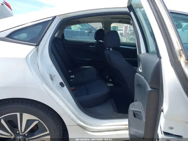 2HGFC1F36HH637136 2017 HONDA CIVIC - Image 8