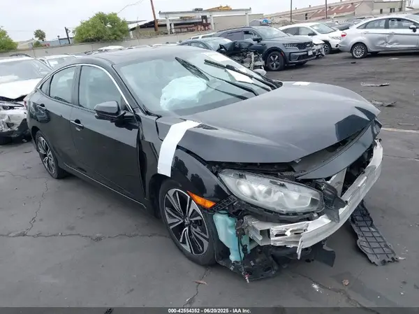 2HGFC1F36JH640916 2018 HONDA CIVIC - Image 1