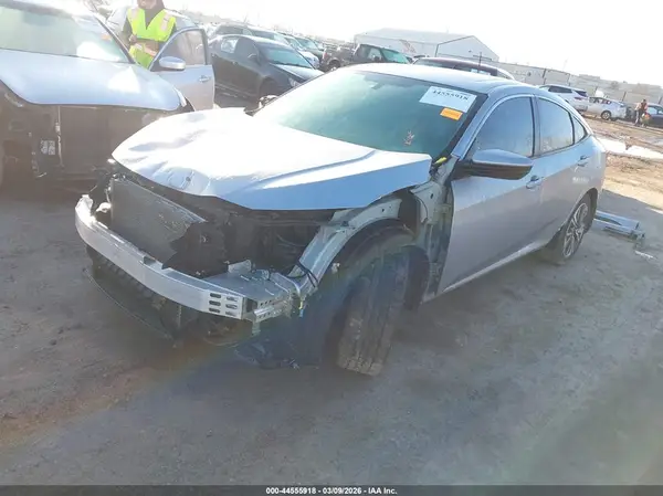 2HGFC1F36JH643850 2018 HONDA CIVIC - Image 2