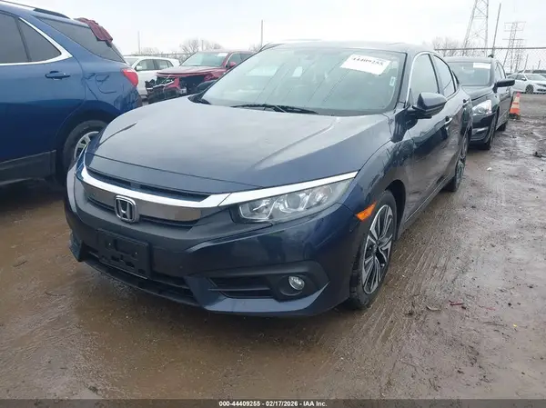 2HGFC1F36JH645159 2018 HONDA CIVIC - Image 2