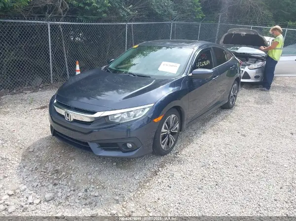 2HGFC1F36JH646179 2018 HONDA CIVIC - Image 2