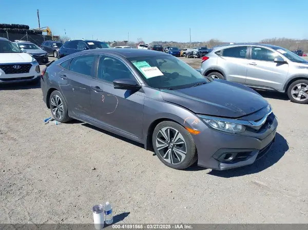 2HGFC1F37HH633354 2017 HONDA CIVIC - Image 1