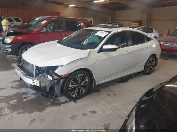 2HGFC1F37HH642961 2017 HONDA CIVIC - Image 2