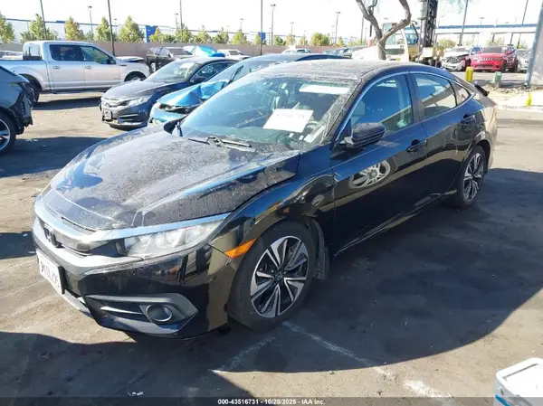 2HGFC1F38HH638885 2017 HONDA CIVIC - Image 2