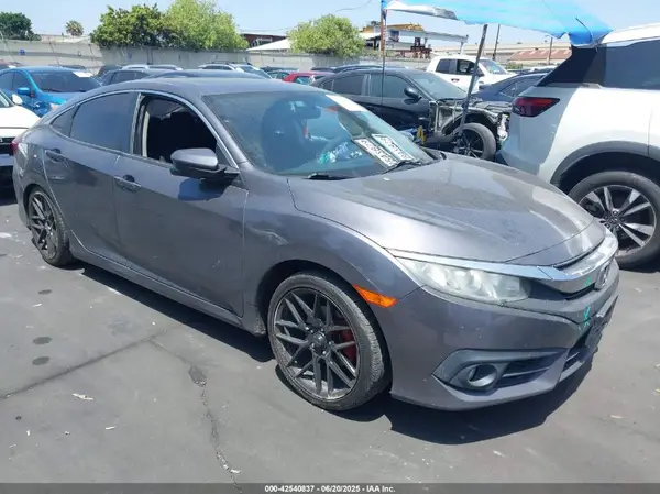 2HGFC1F38JH641159 2018 HONDA CIVIC - Image 1