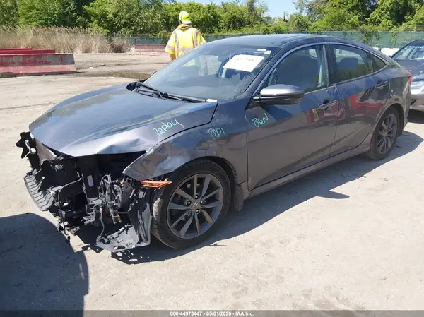 2HGFC1F38KH651272 2019 HONDA CIVIC - Image 2