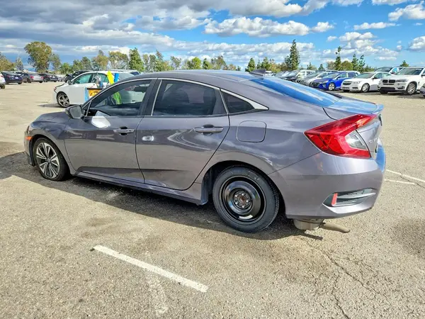 2HGFC1F39GH649084 2016 HONDA CIVIC - Image 2